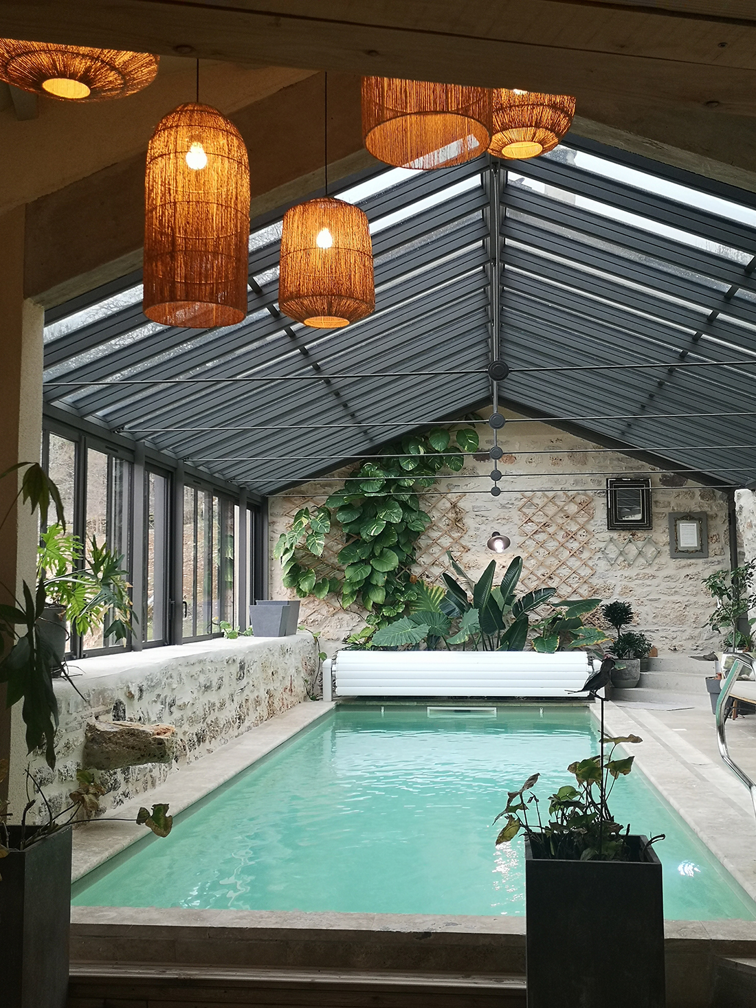 Piscine gîtes espace détente Lozère.